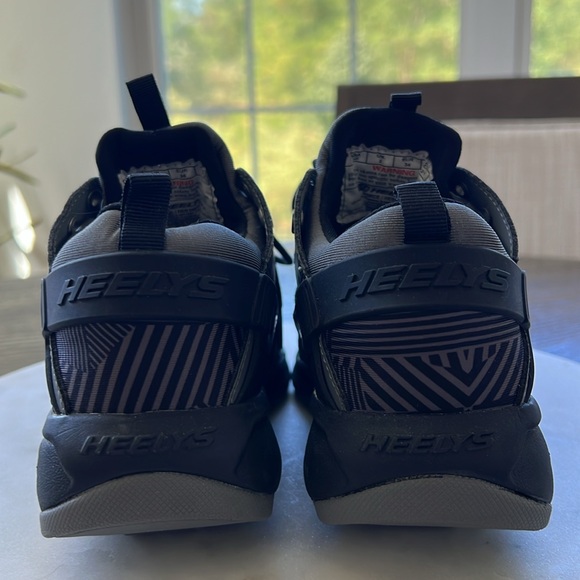 Heelys Force Youth Size 3 - Picture 4 of 9